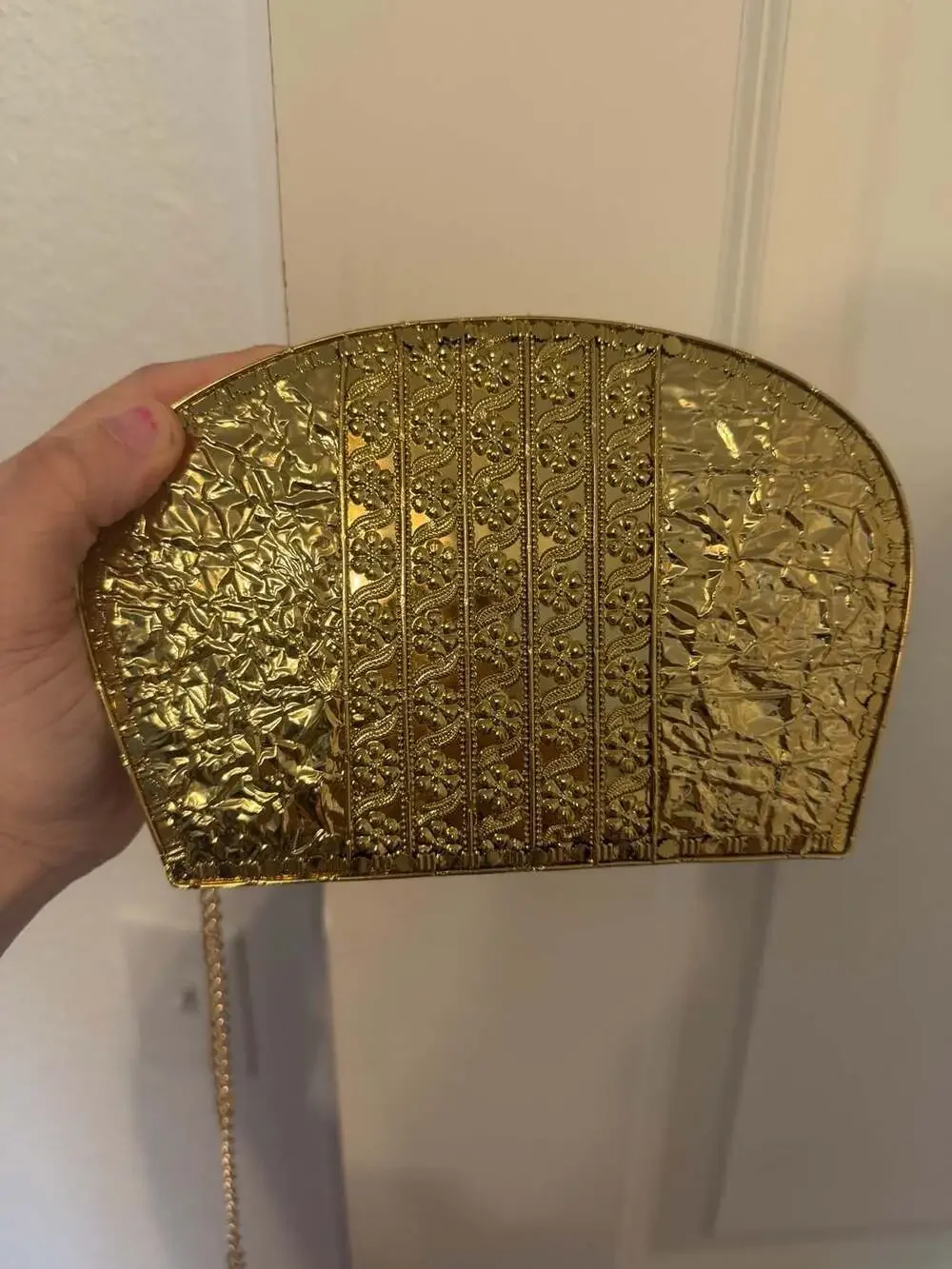 Ramla retails pearl back